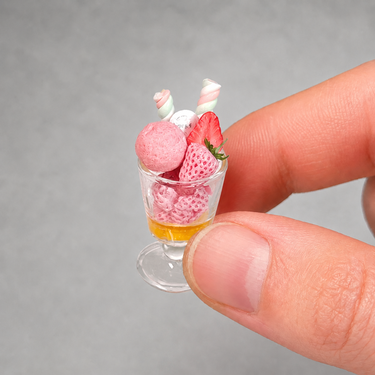 1:6 Scale Miniature Summer Fruit Drink & Parfait Collection – 8 Styles Dollhouse Mango, Strawberry, Citrus & Watermelon Café Set, Handmade Polymer Clay Kawaii Food for Blythe BJD Diorama