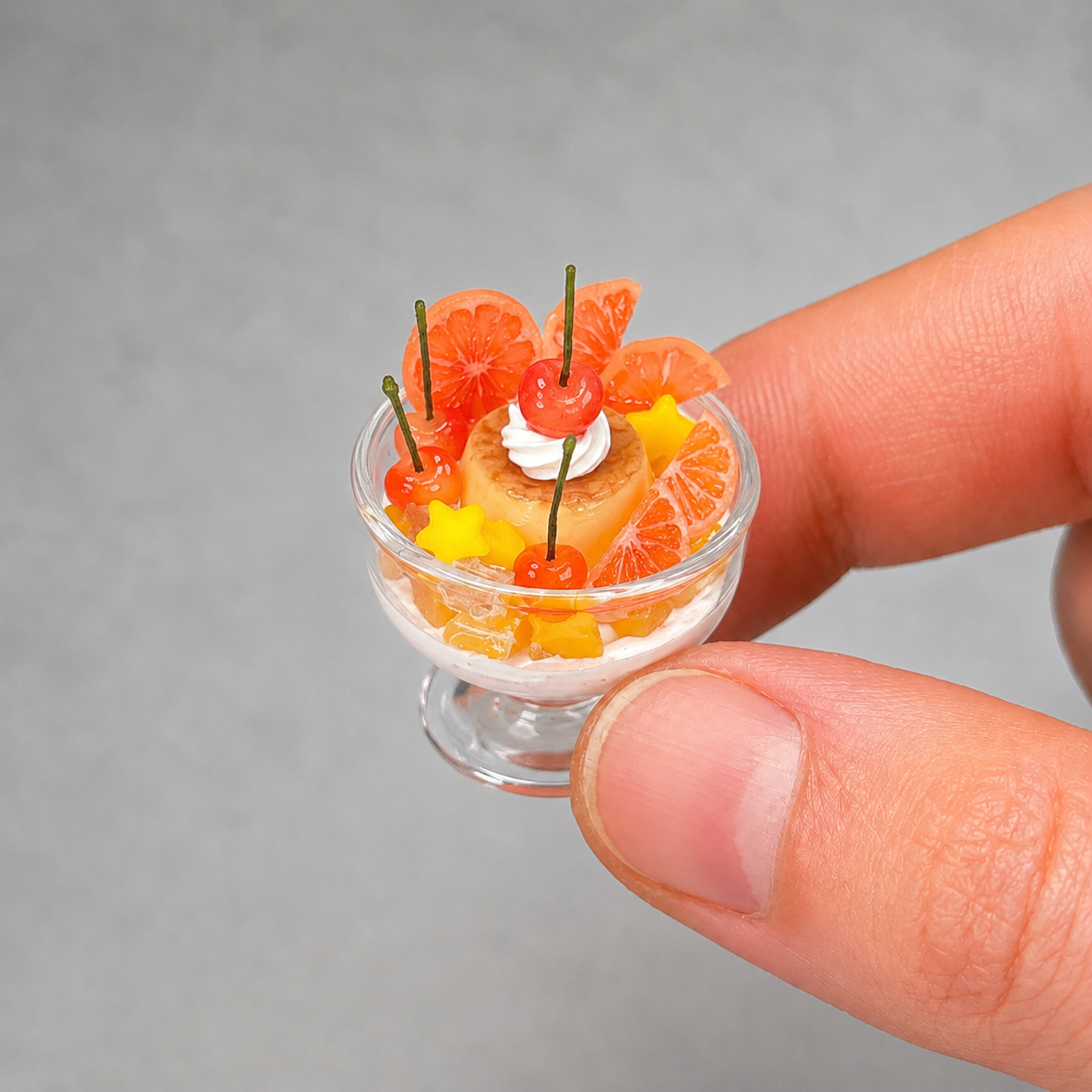 1:6 Scale Miniature Summer Fruit Drink & Parfait Collection – 8 Styles Dollhouse Mango, Strawberry, Citrus & Watermelon Café Set, Handmade Polymer Clay Kawaii Food for Blythe BJD Diorama