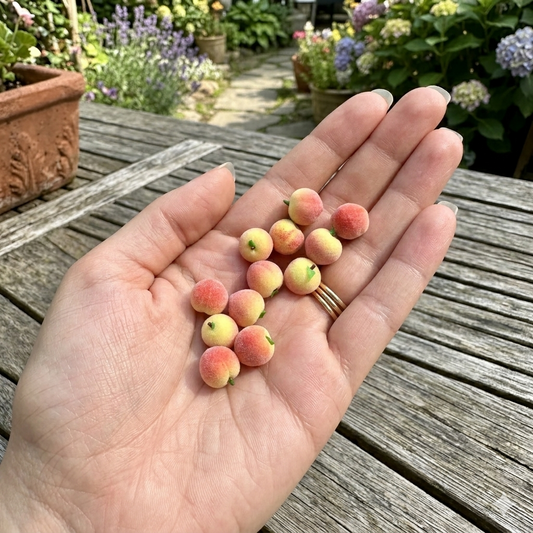 1:6 Scale Miniature Fuzzy Peach Set – Dollhouse Realistic Blush Pink Baby Peach with Stem, Handmade Polymer Clay Fruit Market Food for Blythe BJD Diorama