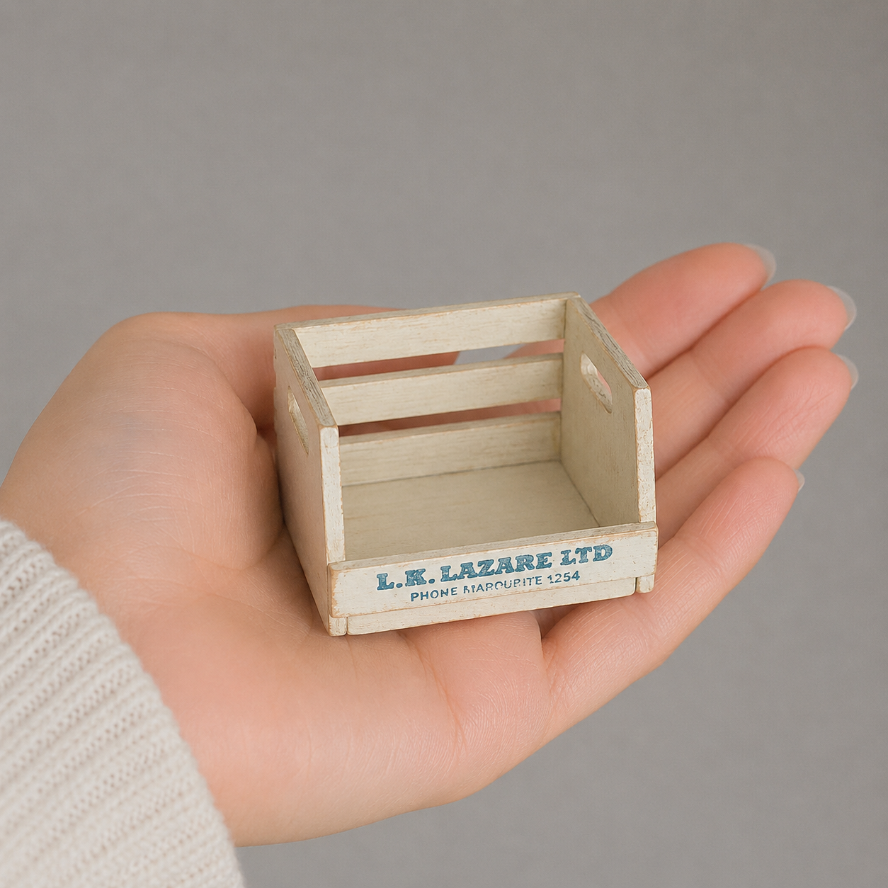 FDMINI Mini Vintage Wooden Storage Set – 4-Piece Handmade Miniature Shelf, Crate & Divided Box in Antique White for 1:6 1:8 Scale Dollhouse, BJD & Blythe