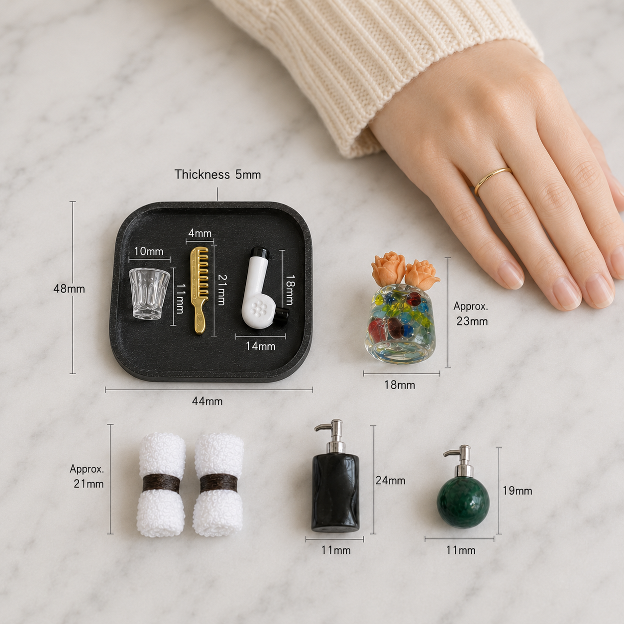 FDMINI Mini Bathroom Vanity Tray Set – 2 Styles Miniature Soap Dispensers, Towels & Accessories for 1:12 Scale Dollhouse & Roombox