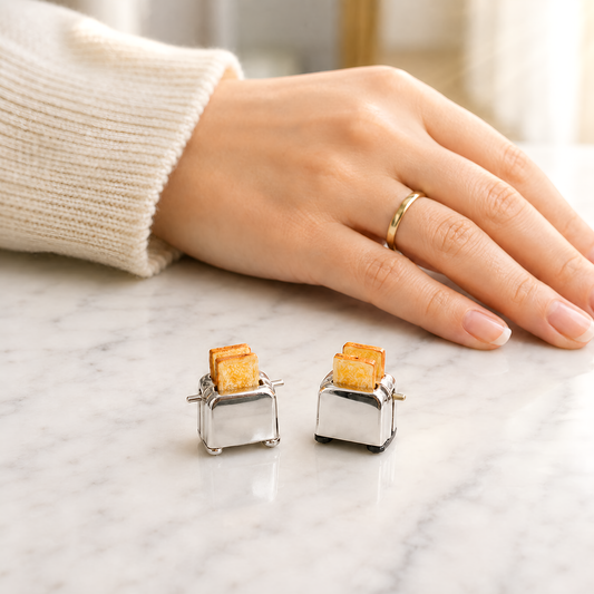 FDMINI Mini Toaster – 2 Styles Miniature Bread Toaster with Pop-Up Toast for 1:6 & 1:12 Dollhouse Kitchen & Diorama Scenes