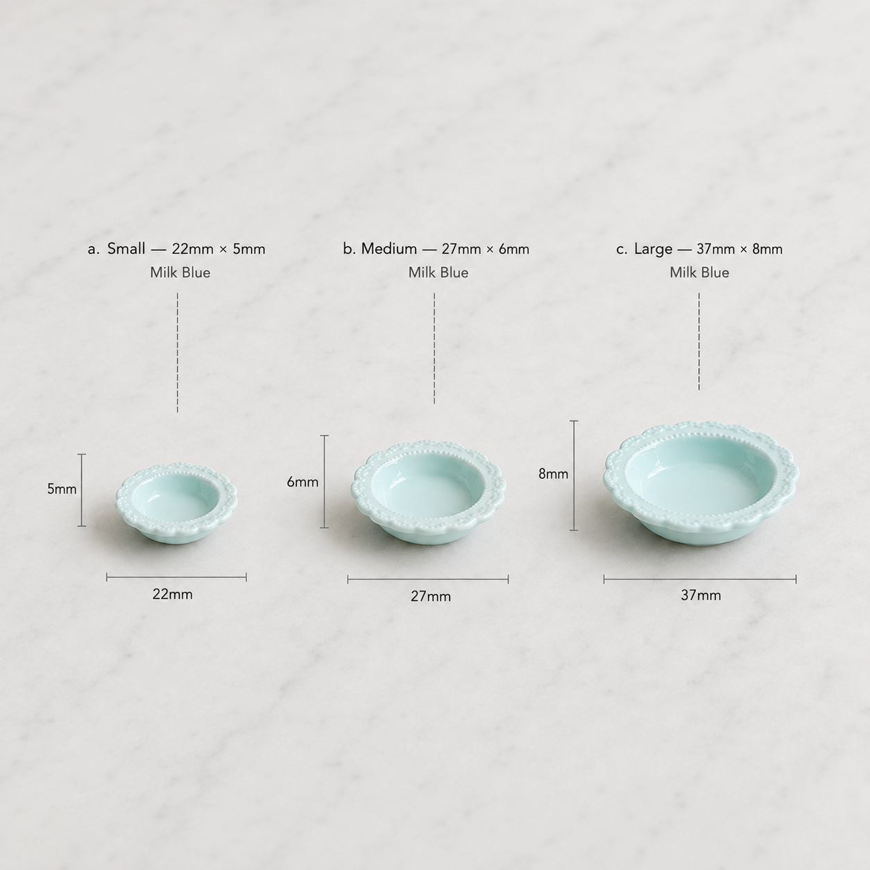 FDMINI Mini Lace-Edge Dishes – 4 Colors × 3 Sizes French Embossed Miniature Dessert Bowls for 1:12 Dollhouse & Roombox