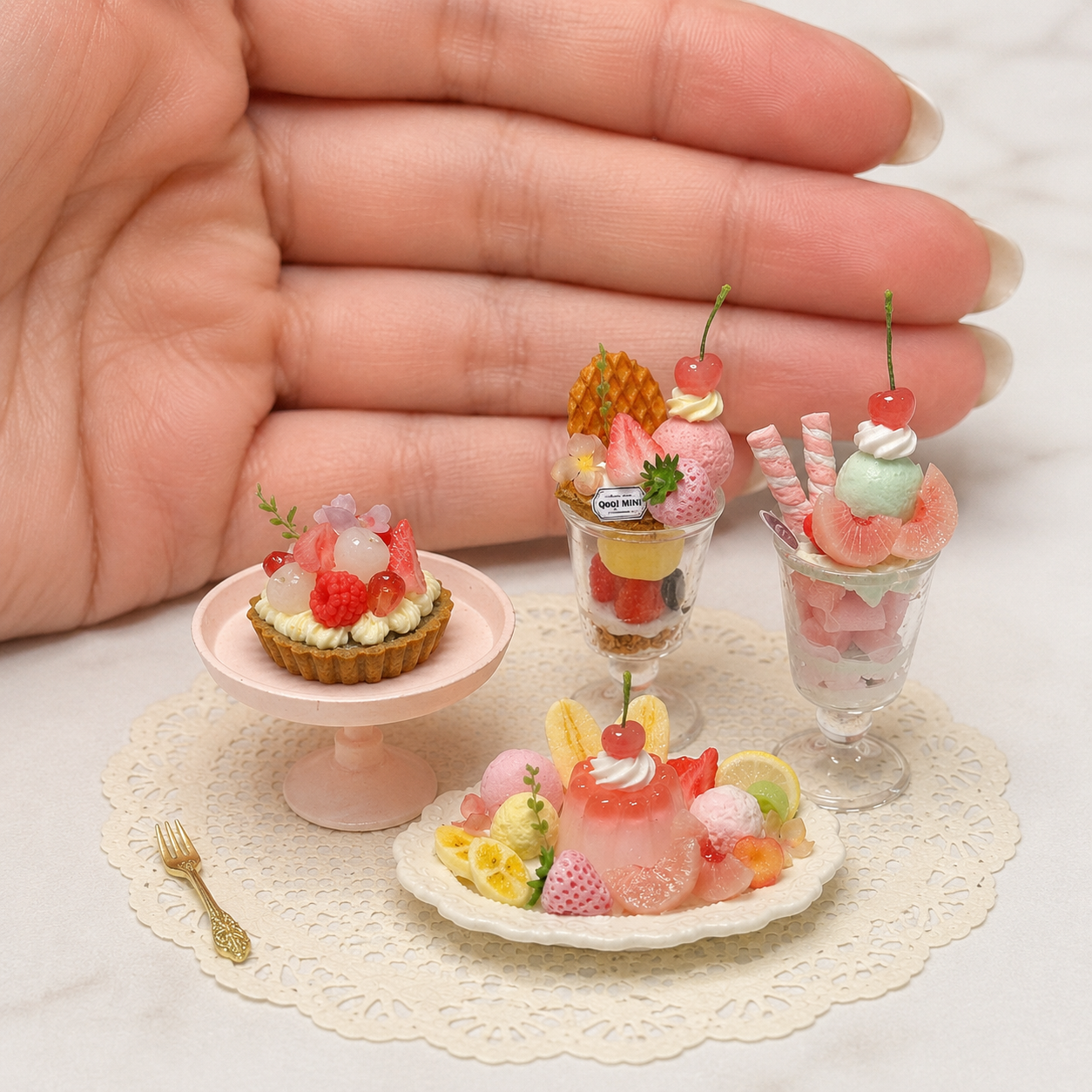 1:6 Scale Miniature Pink Dessert Set – Dollhouse Fruit Tart, Strawberry Parfait & Fruit Plate, Handmade Polymer Clay Kawaii Bakery Food for Blythe BJD Diorama