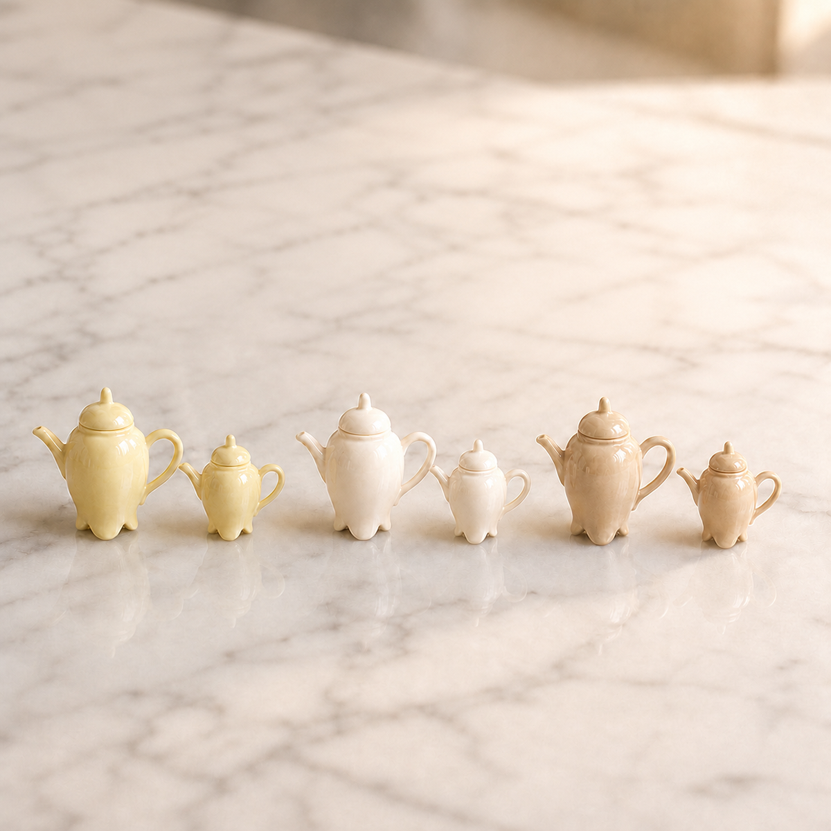 handmade ceramic miniature petal teapot 1:12 scale dollhouse fdmini view 9